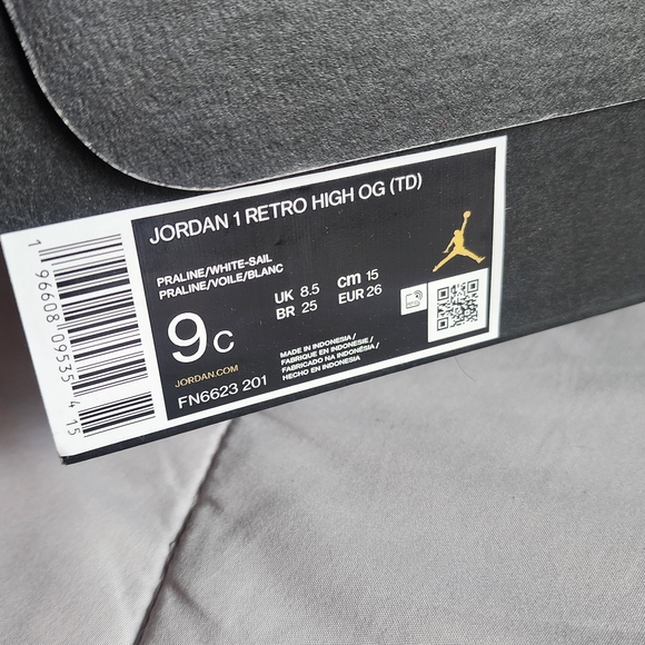 Jordan Kids Tan and White High-Top Sneakers - Picture 2 of 4